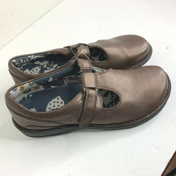 P.W. Minor Shoes - PW Minor Womens Sz 9.5 Bronze Mary Jane Shoes 5143